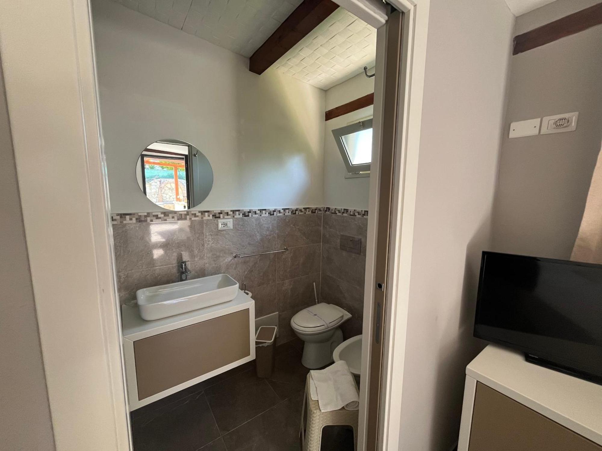 Afrodite Accomodation Тропея Экстерьер фото