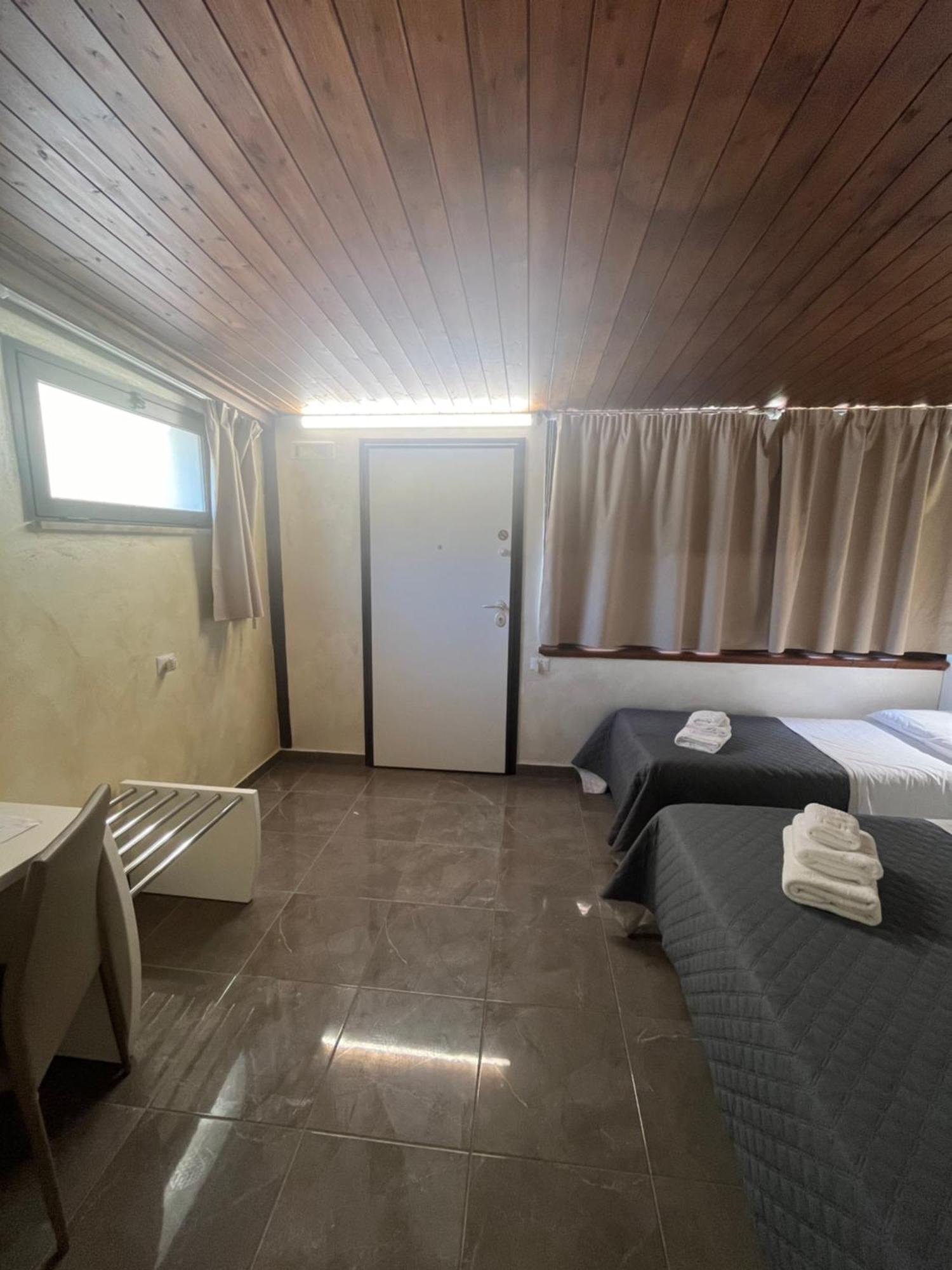 Afrodite Accomodation Тропея Экстерьер фото